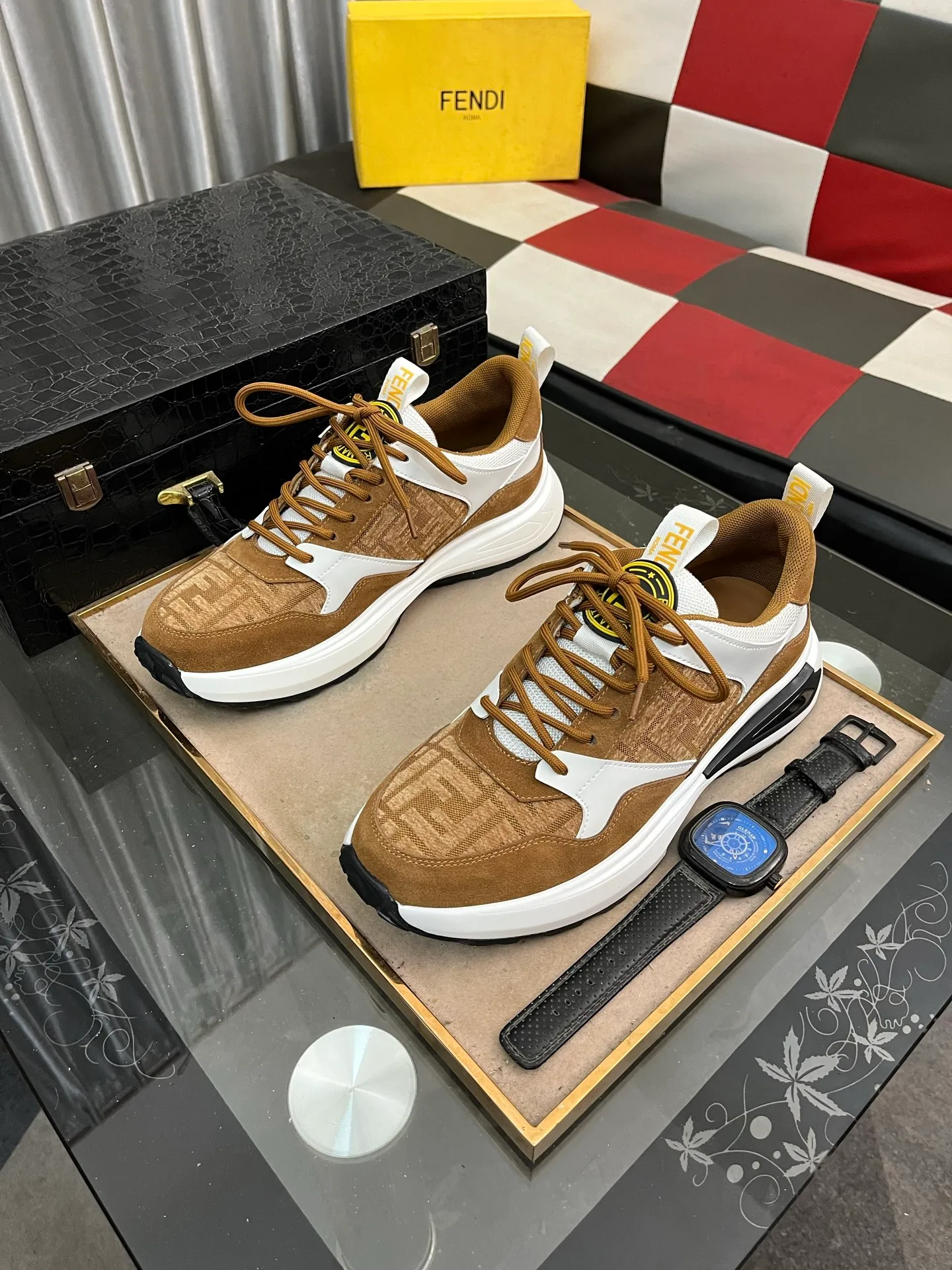 Men's shoes 💰458⌚️⌚️FENDI "FENDI" Regular size: 38-44 (casual shoes) Product materials: Selected cowhide upper, soft sheepskin lining; original outsole. 6️⃣colors available